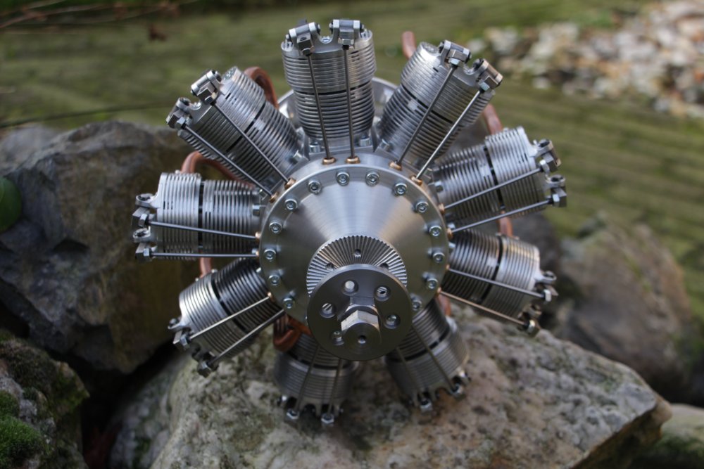 9 Cilinder stermotor