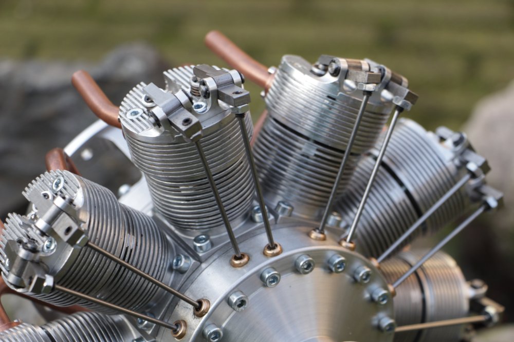 9 Cilinder stermotor