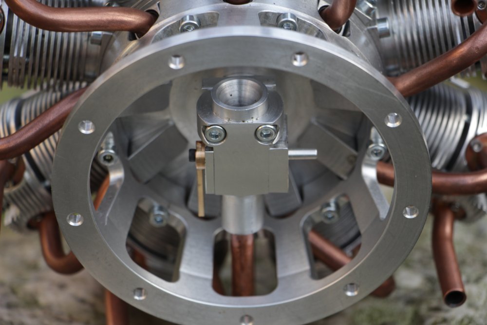 9 Cilinder stermotor