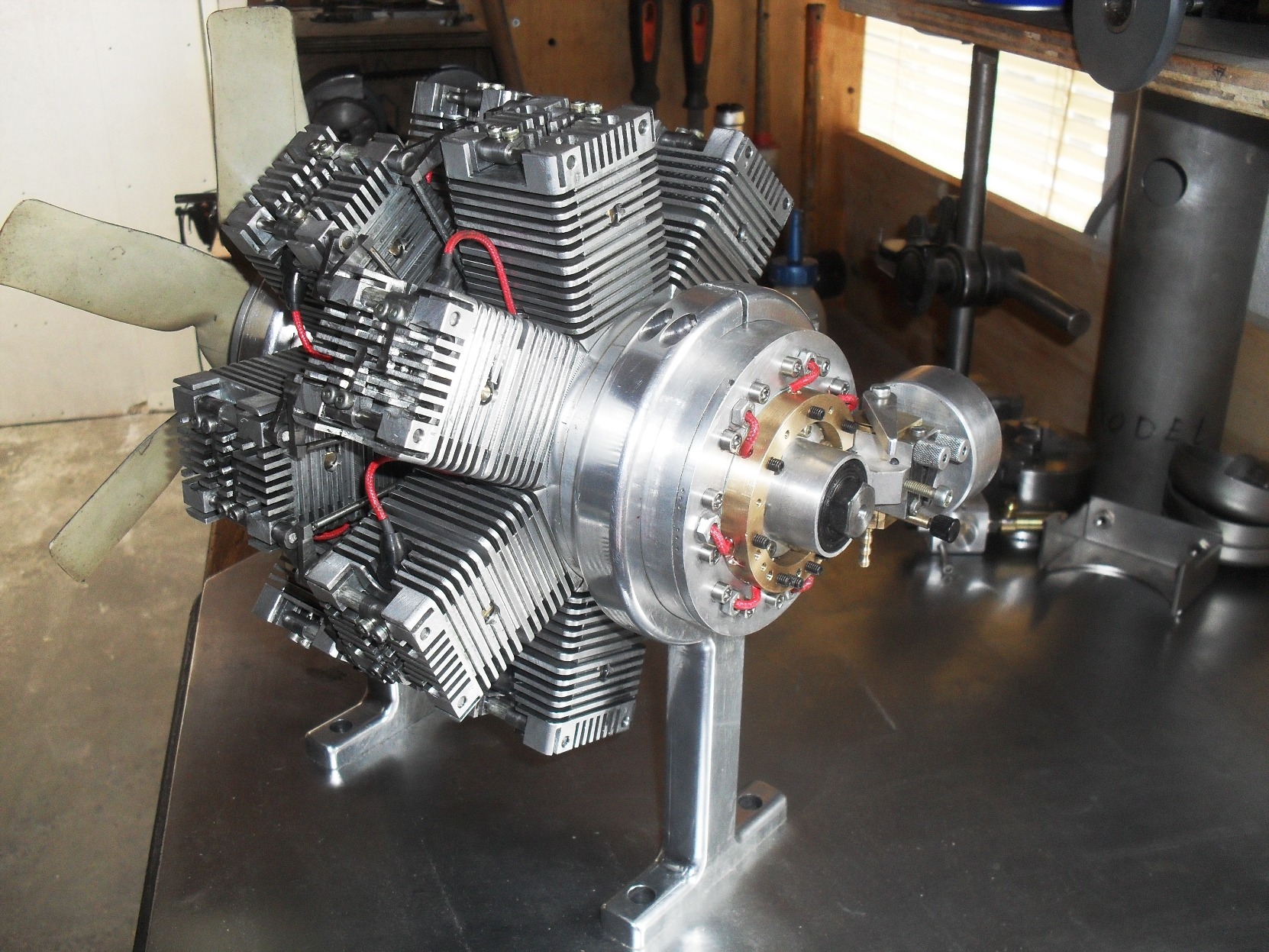 14 Cilinder stermotor