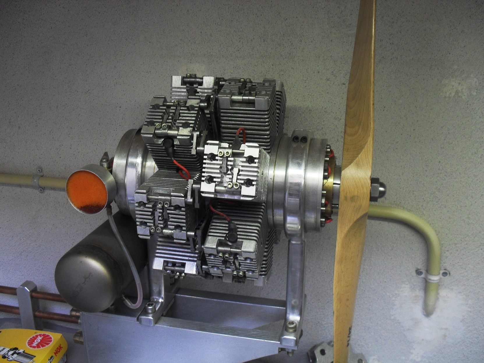 14 Cilinder stermotor